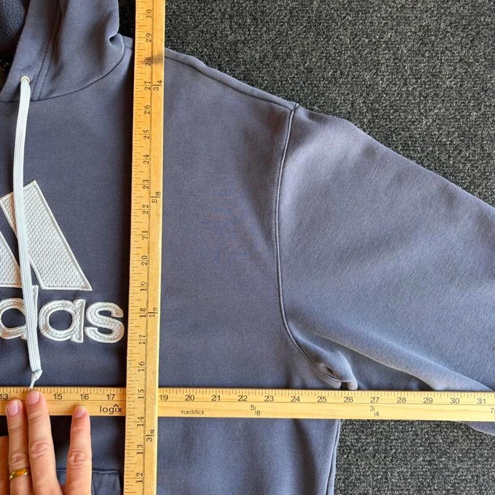adidas 2000s center